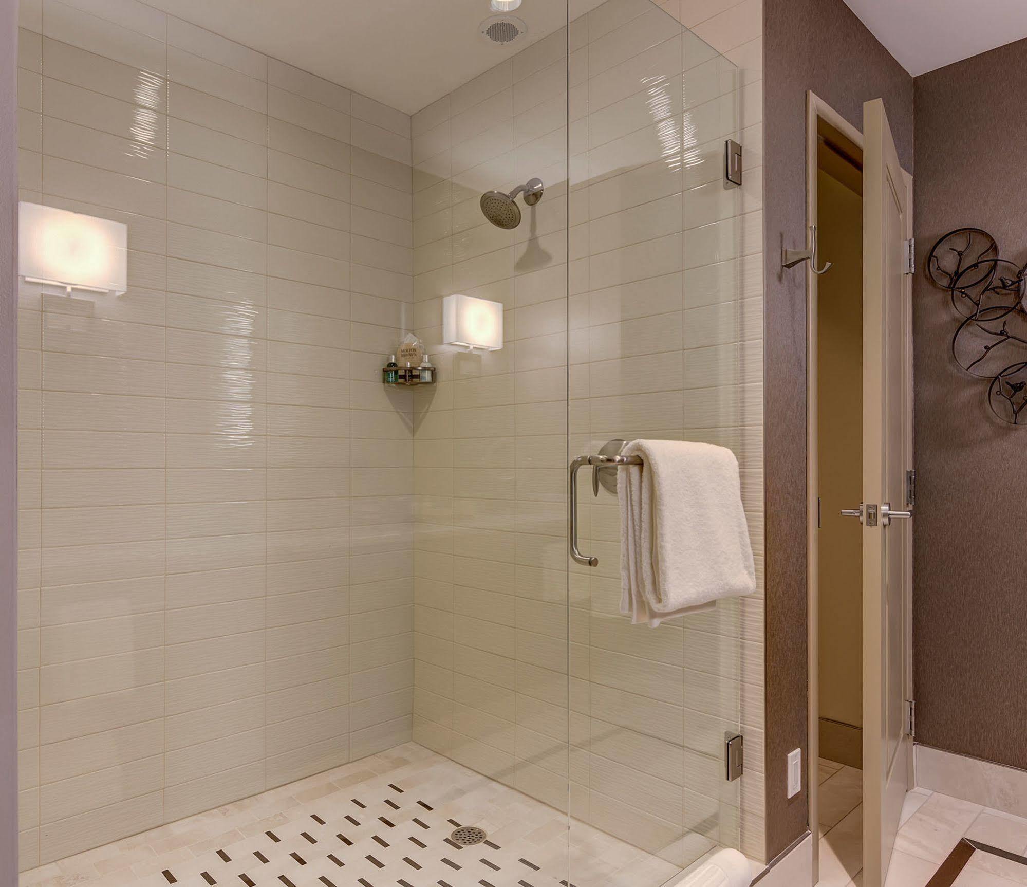 The Tennessean Personal Luxury Hotel Knoxville Exterior photo