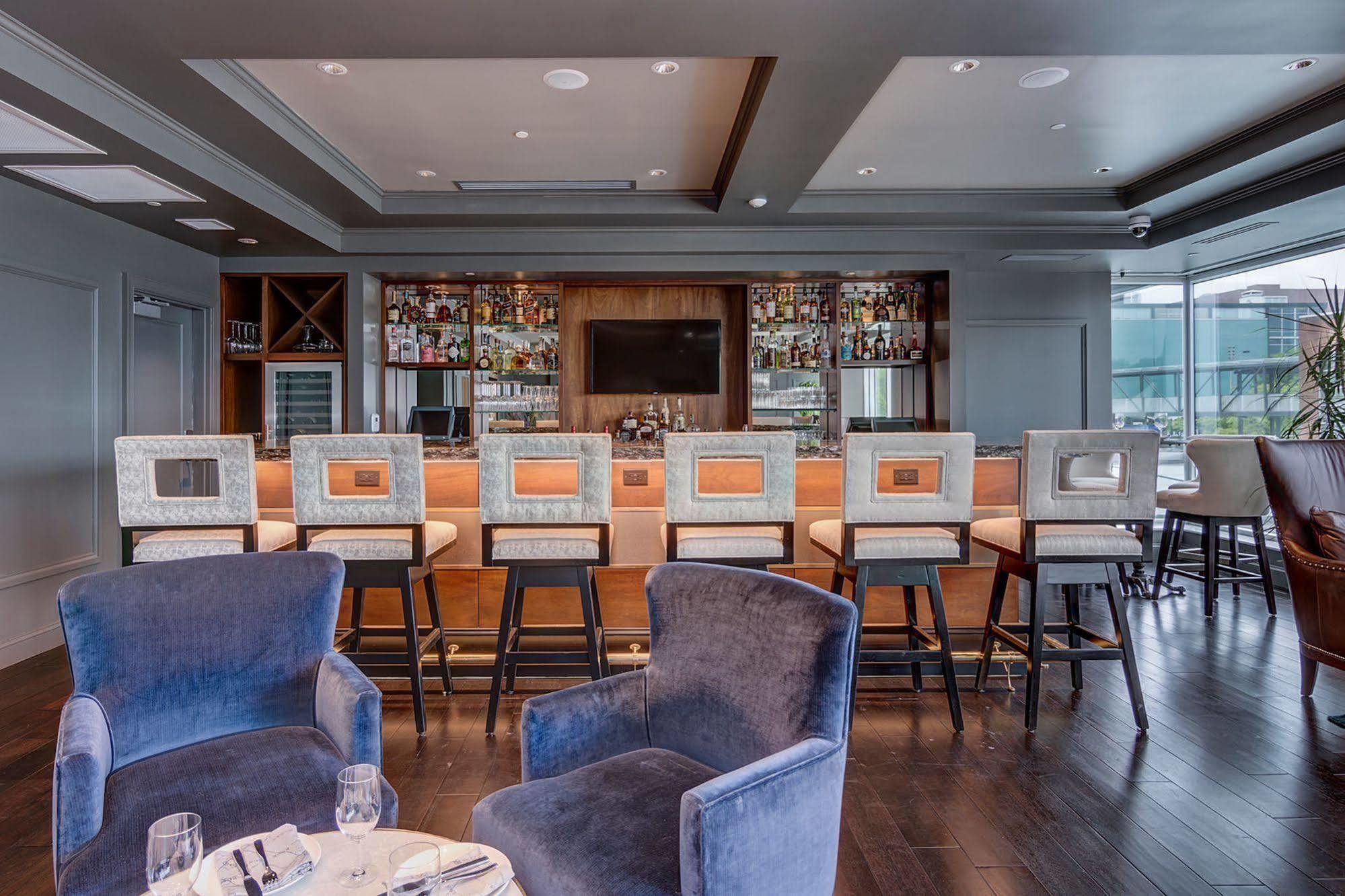 The Tennessean Personal Luxury Hotel Knoxville Exterior photo